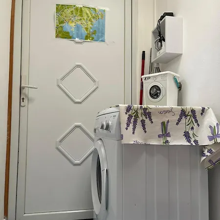 Гостевой дом Arch- Budget Doublebed In Center