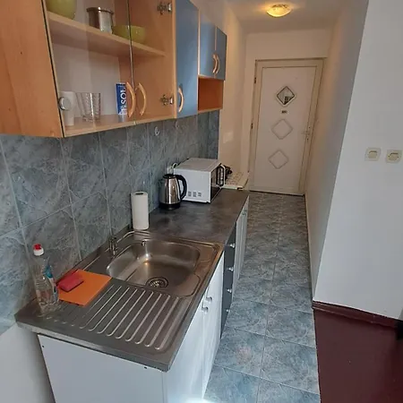 Arch- Budget Doublebed In Center 3* Пула