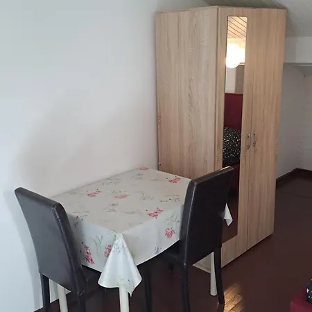 Arch- Budget Doublebed In Center Гостевой дом